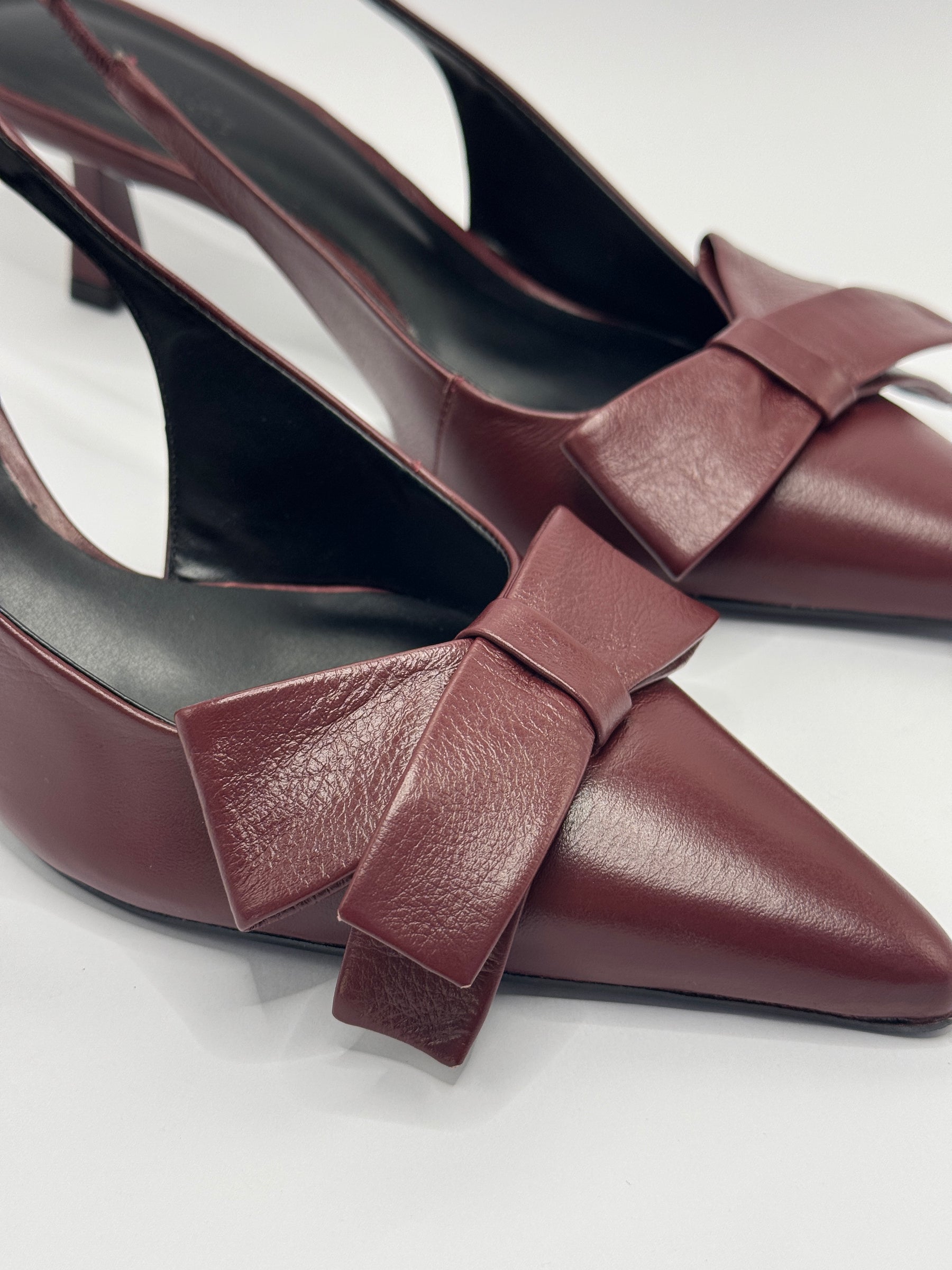 Scarpin Laço Merlot - Claudia Albuquerque Shoes