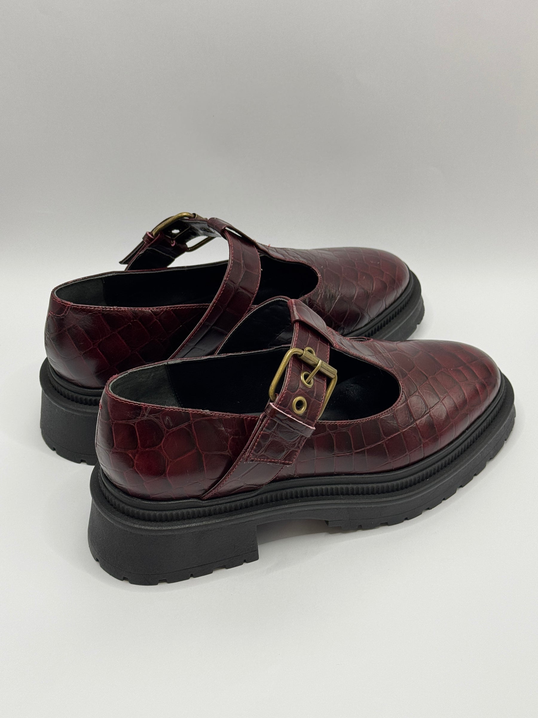Loafer Croco Merlot - Claudia Albuquerque Shoes