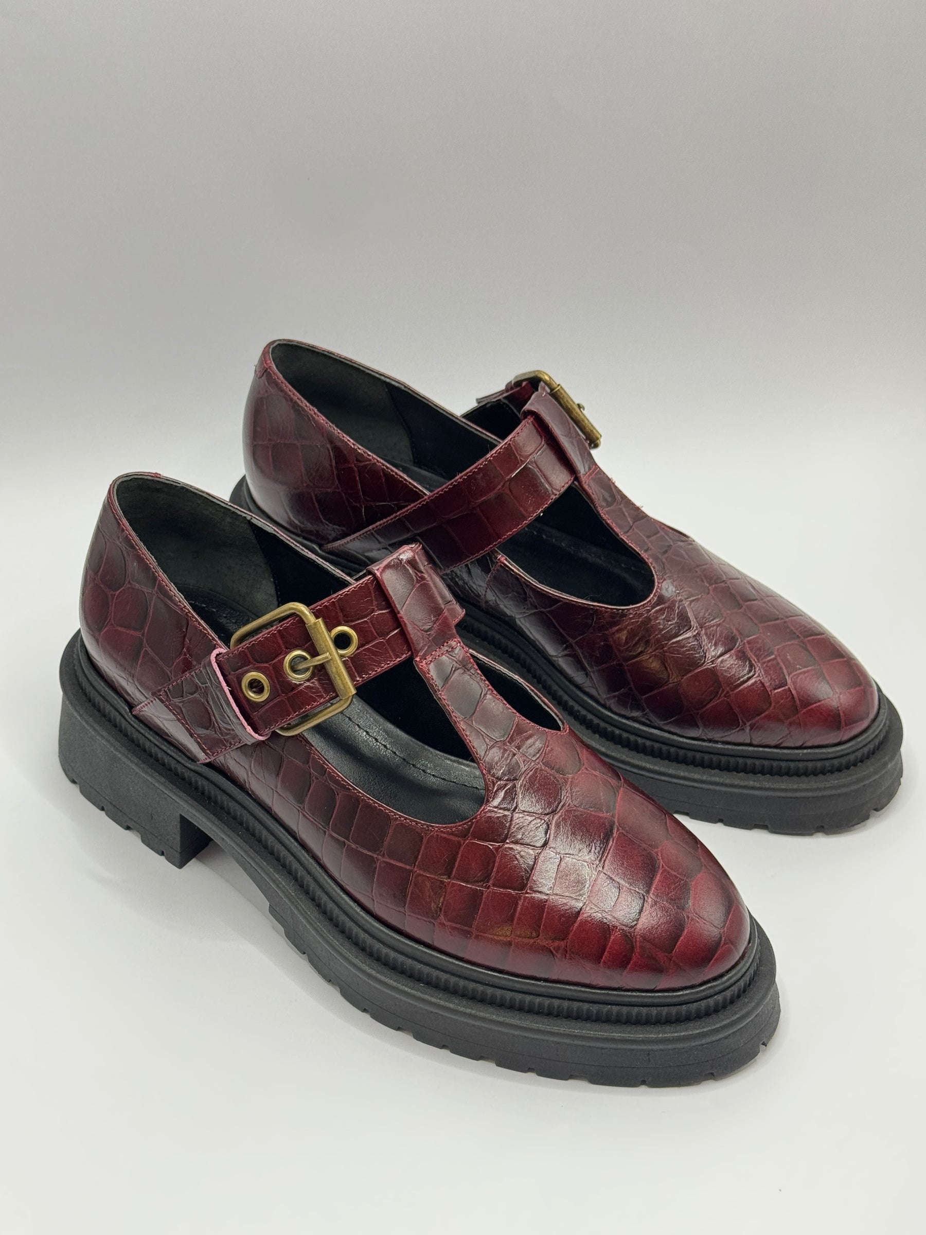 Loafer Croco Merlot - Claudia Albuquerque Shoes