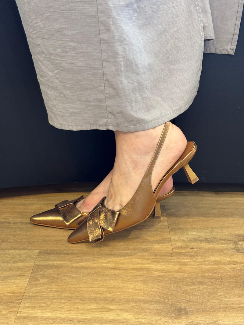 Sling Back Laço Dourado - Claudia Albuquerque Shoes