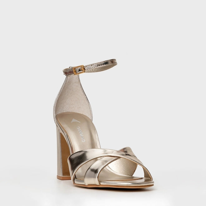 Sandália Glam Tiras Cruzadas Salto Bloco Couro Spechio Metalizado Champagne - Carrano