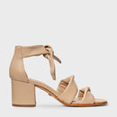 Sandália Twist Lace Knot Salto Bloco Couro Bege GInger - Carrano