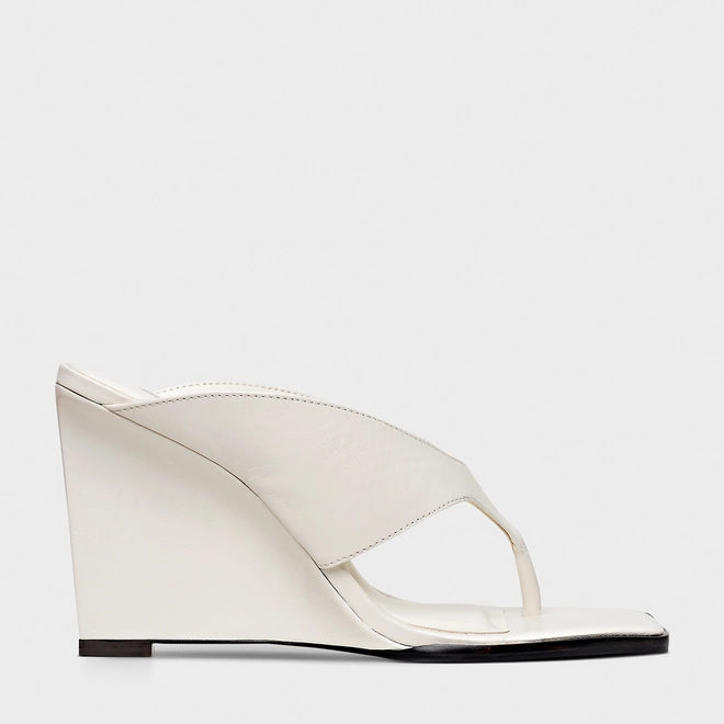 Open Mule Thong Anabela Couro Off White Milk - Carrano