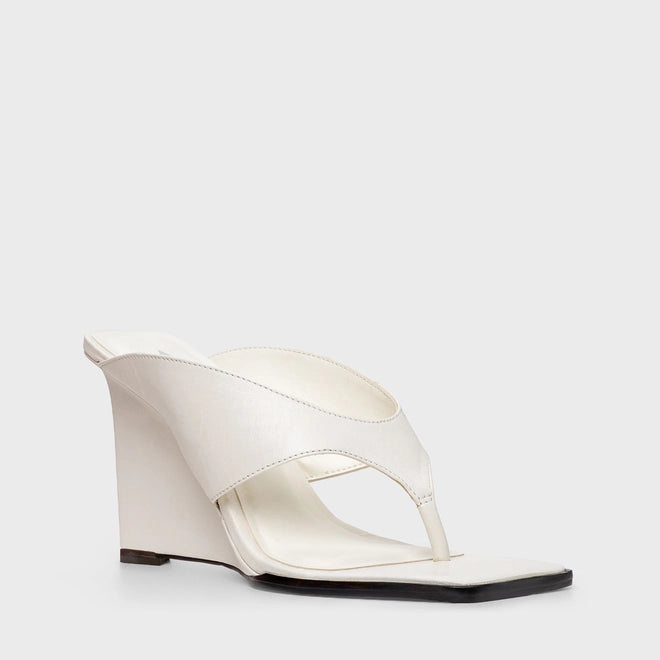 Open Mule Thong Anabela Couro Off White Milk - Carrano