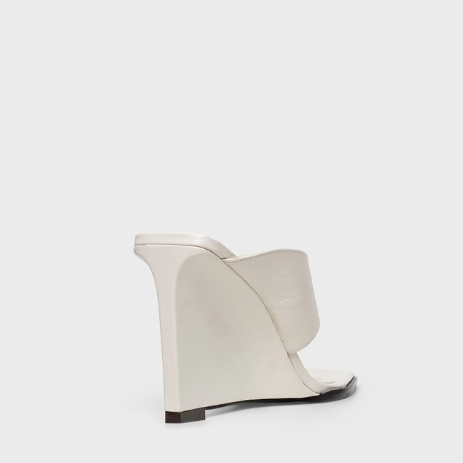 Open Mule Thong Anabela Couro Off White Milk - Carrano