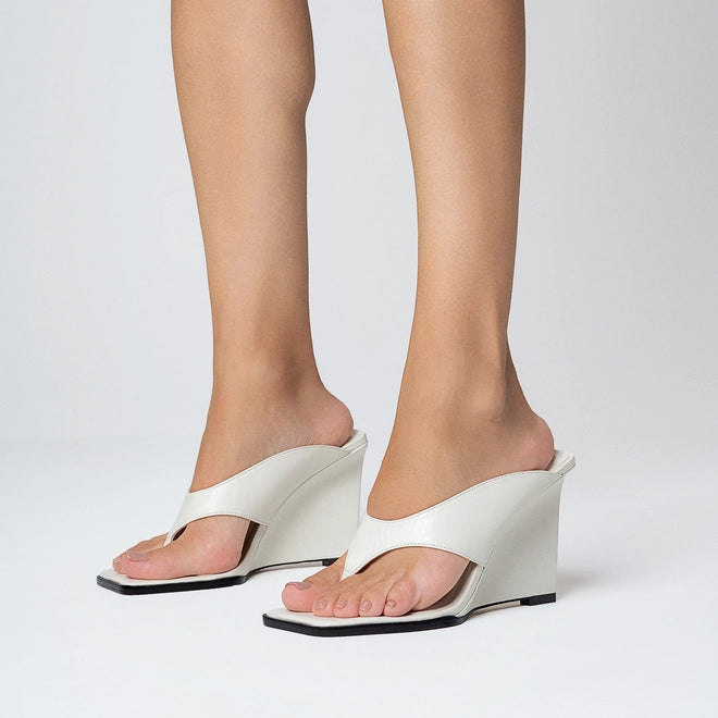 Open Mule Thong Anabela Couro Off White Milk - Carrano