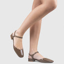 Sandália Bico Fechado Nikka Verniz Capuccino - Cavage