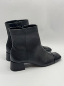 Bota Preta com detalhe em Verniz - Claudia Albuquerque Shoes