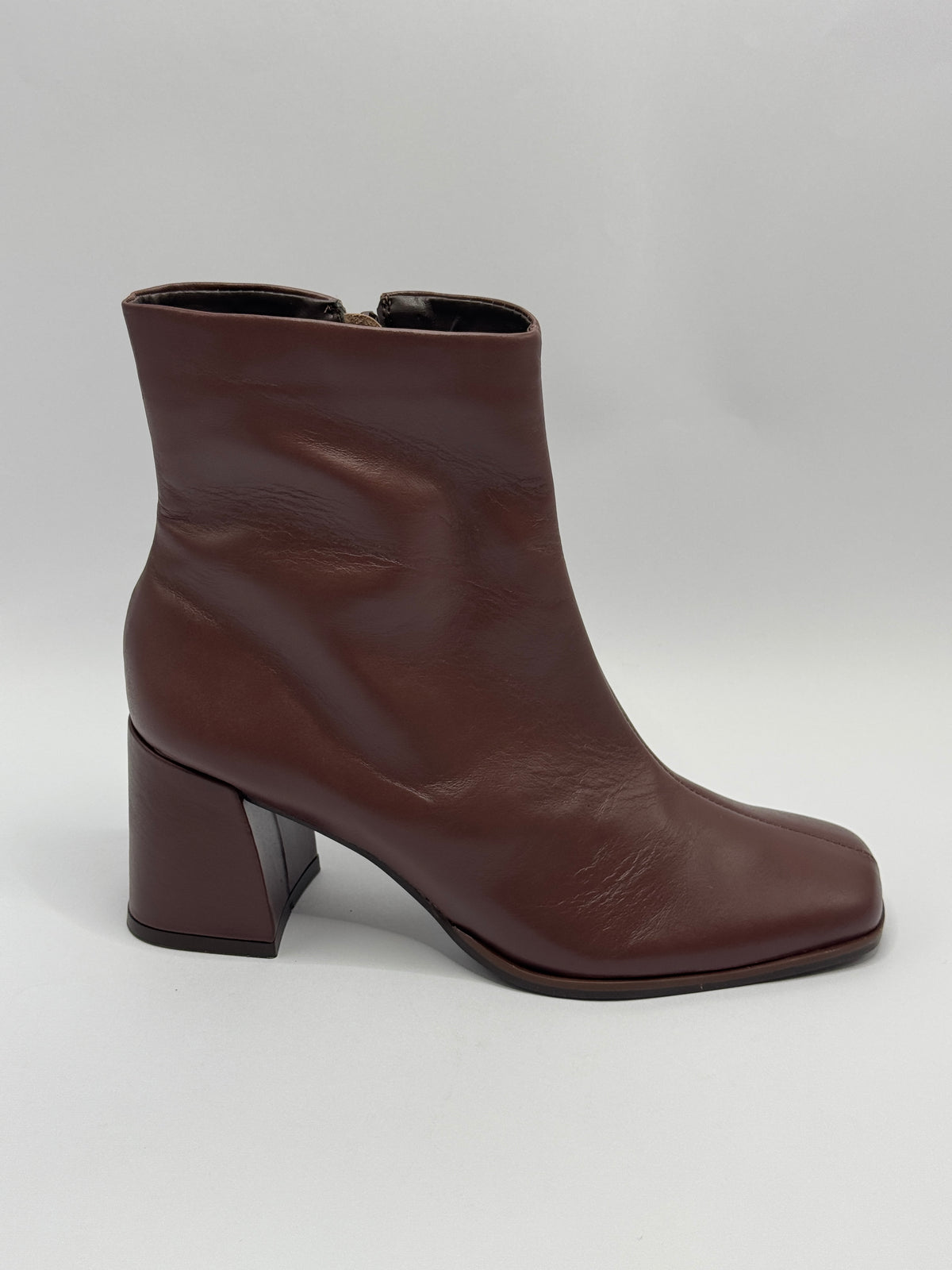 Bota Merlot - Claudia Albuquerque Shoes