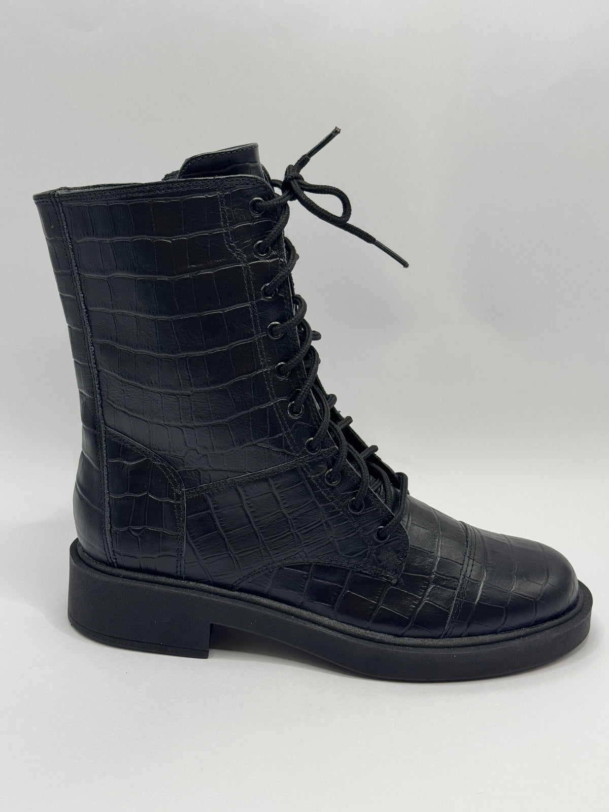 Coturno Preto Croco - Claudia Albuquerque Shoes
