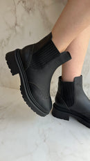 Bota Chelsea Preto - Claudia Albuquerque Shoes