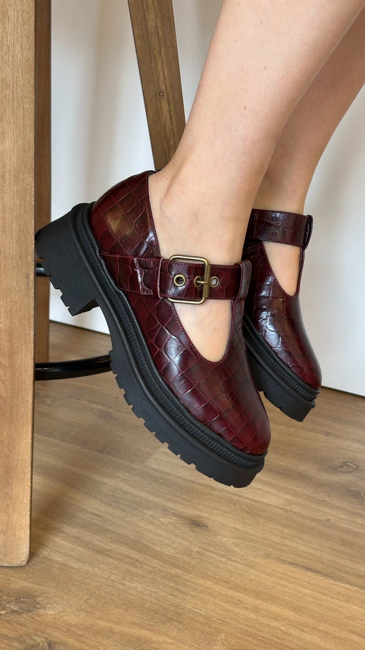 Loafer Croco Merlot - Claudia Albuquerque Shoes
