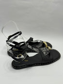 Sandália Preta com Detalhe Dourado - Claudia Albuquerque Shoes