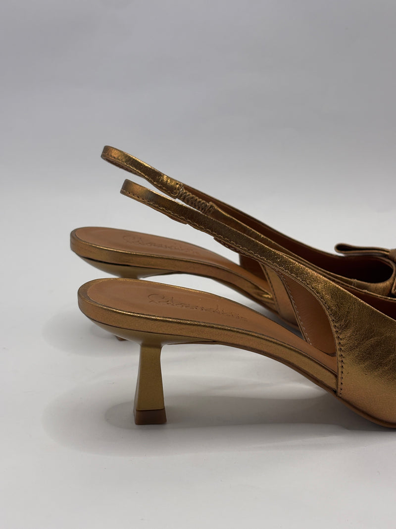 Sling Back Laço Dourado - Claudia Albuquerque Shoes