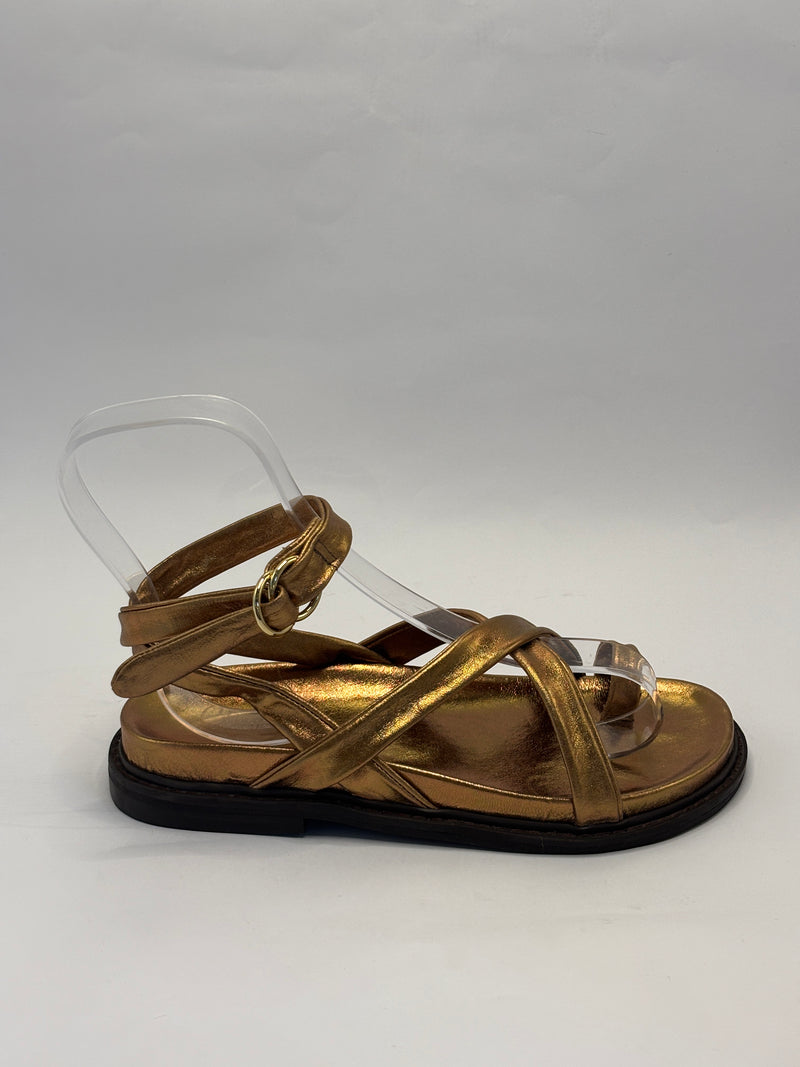 Papete Pelica Dourada - Claudia Albuquerque Shoes