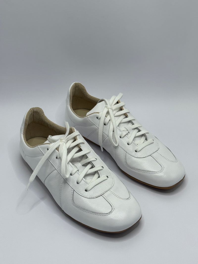 Tênis Couro Branco - Claudia Albuquerque Shoes