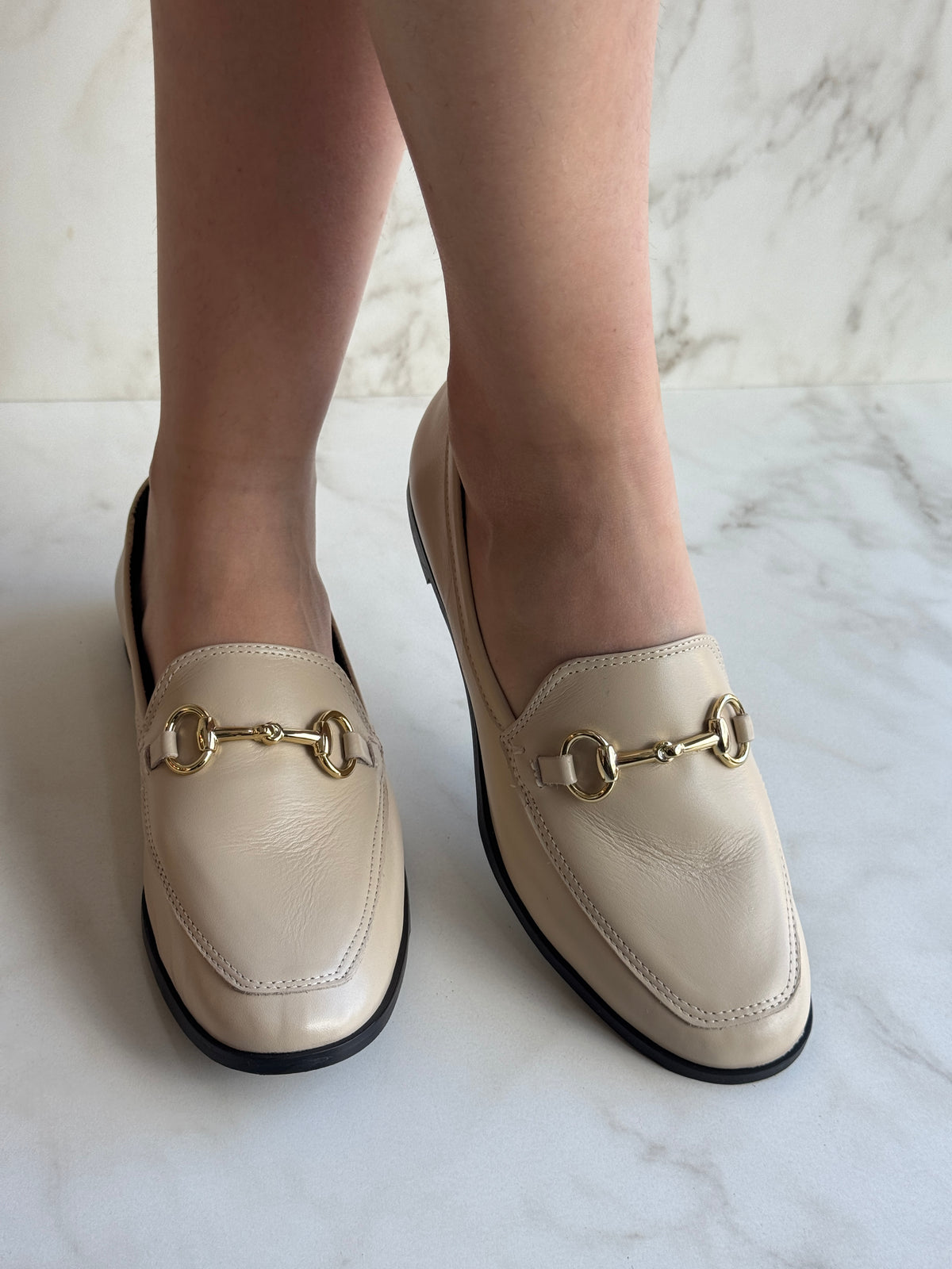 Mocassim Off White - Claudia Albuquerque Shoes