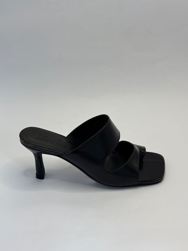 Tamanco Dedinho- Claudia Albuquerque Shoes